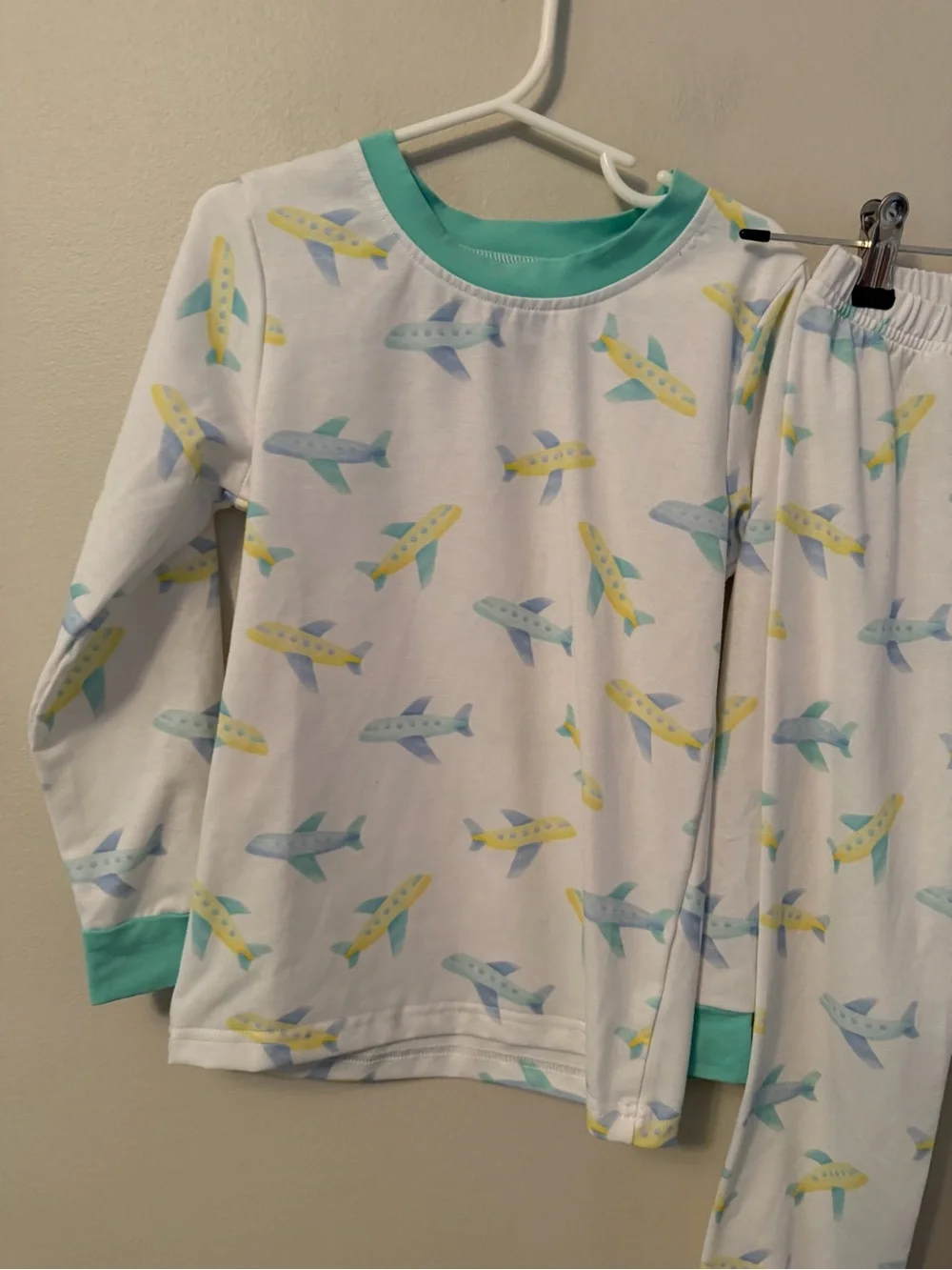 Eliza James Airplane Print Pajama Set - White with Aqua Trim